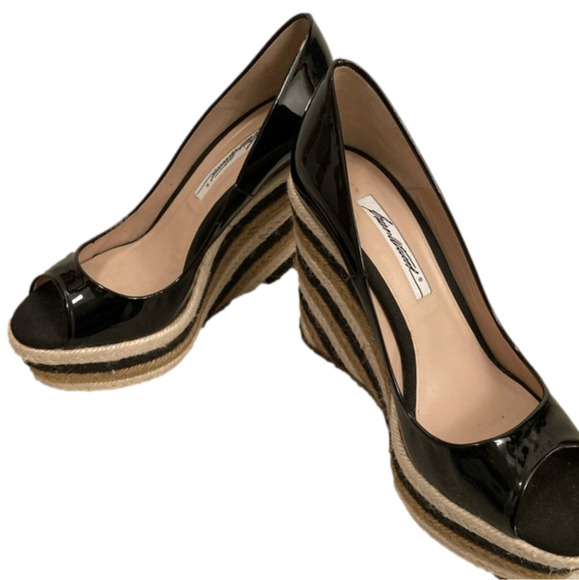 Brian Atwood peep toe heels. - Picture 4 of 6